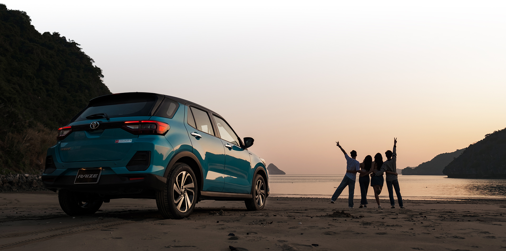 aeb301_9b610caa654c4bdf90947d1985debcb3mv2-2 ree