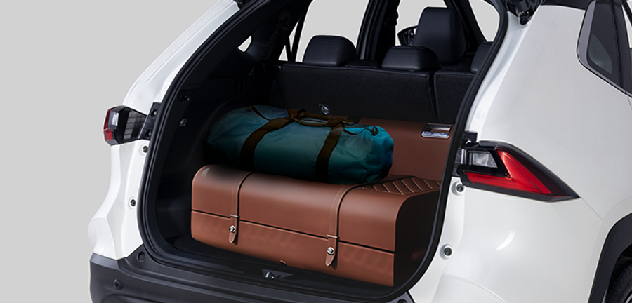 b4dcef_2803a4d32c5a48839b79f34005b32782mv2-2 Khoang hành lý xe Toyota Yaris Cross 2025