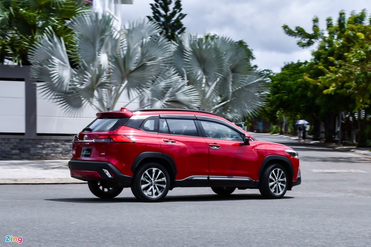 b4dcef_3483929aa99546b789f0b76bf82c10b1mv2-1 ree