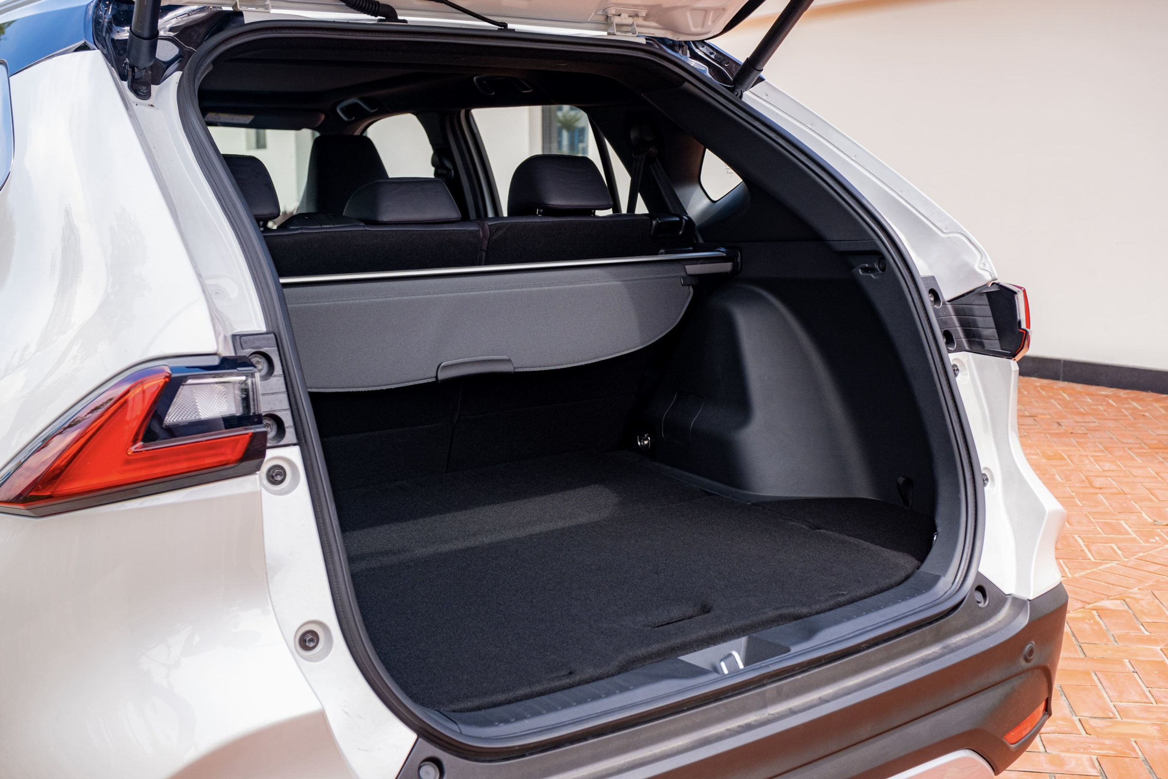 b4dcef_43c56cd538c04eb29f8809a79af7cccamv2-2 Khoang hành lý