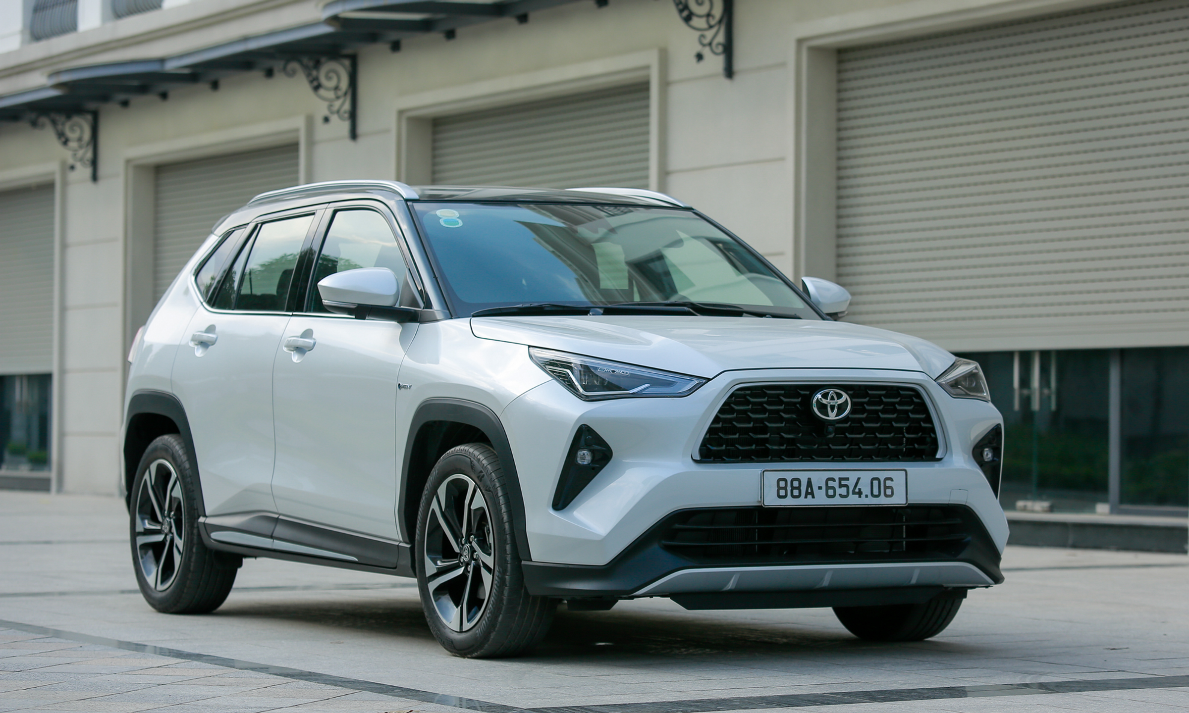 b4dcef_582f913c820d43368d2b853b3dac9e83mv2-2 Ngoại thất