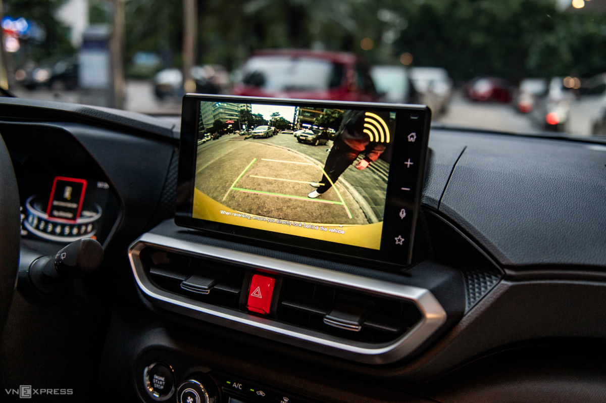 man-hinh-giai-tri-xe-toyota-raize-2022