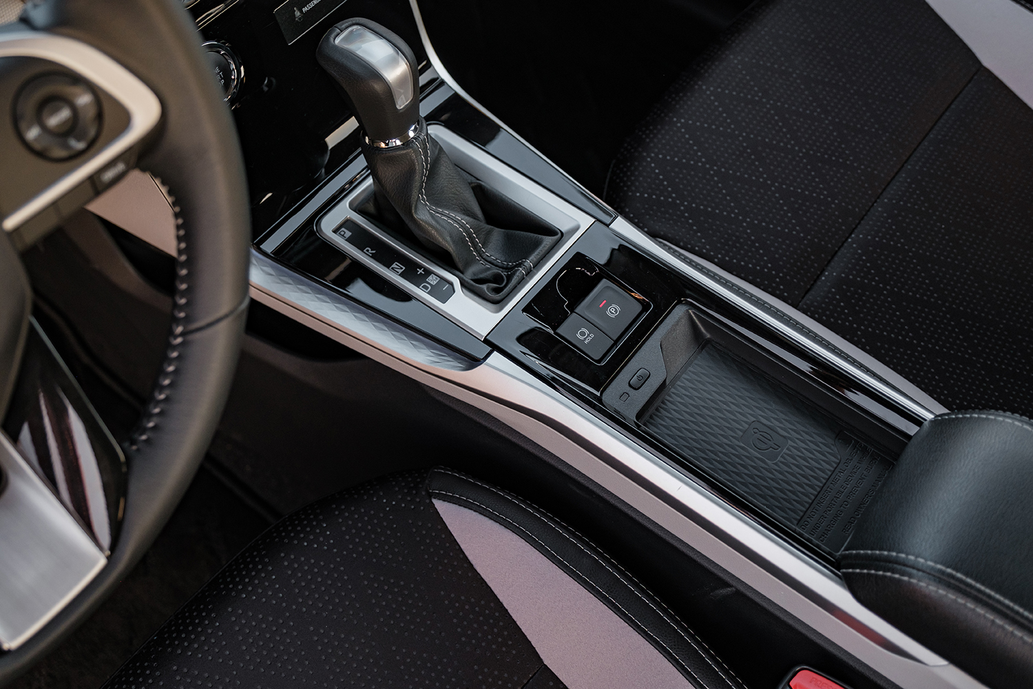 b4dcef_70552783585e45a2b0105cdff804ca39mv2-2 Cần số