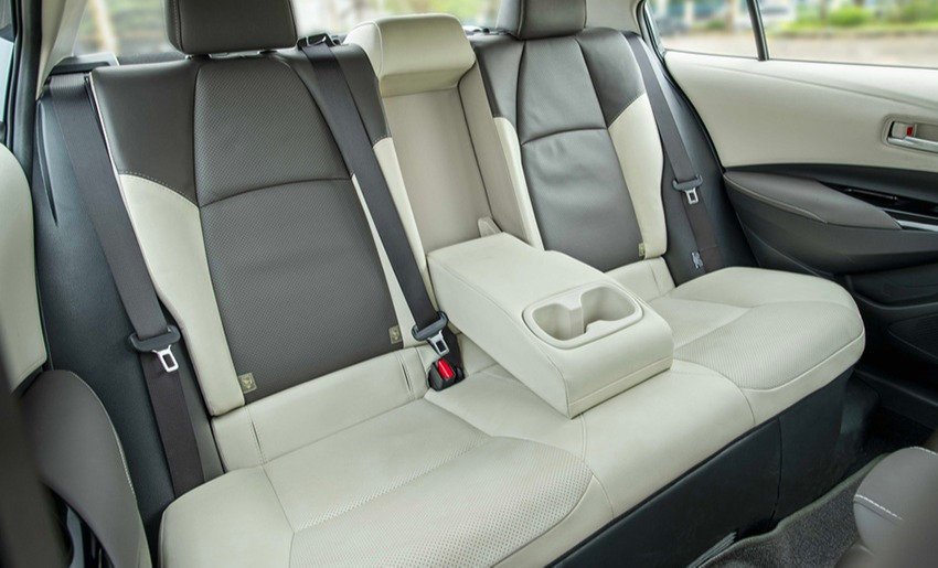 b4dcef_824c3f2ac5a44c2cb5c121ab66c7bc47mv2-1 Hàng ghế ngồi khoang hành khách