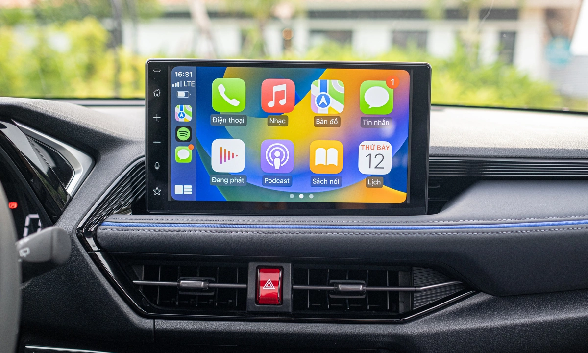 b4dcef_8539fd29e0a64193a3ae683d3a1342efmv2-2 Màn hình giải trí trung tâm