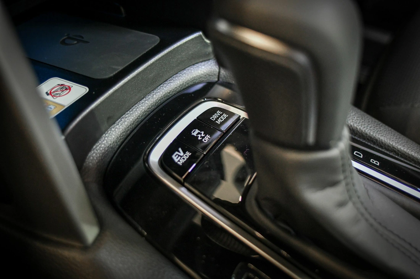 b4dcef_86b347841a03498287c49e9b61a0df34mv2-1 cần số bọc da sang trọng