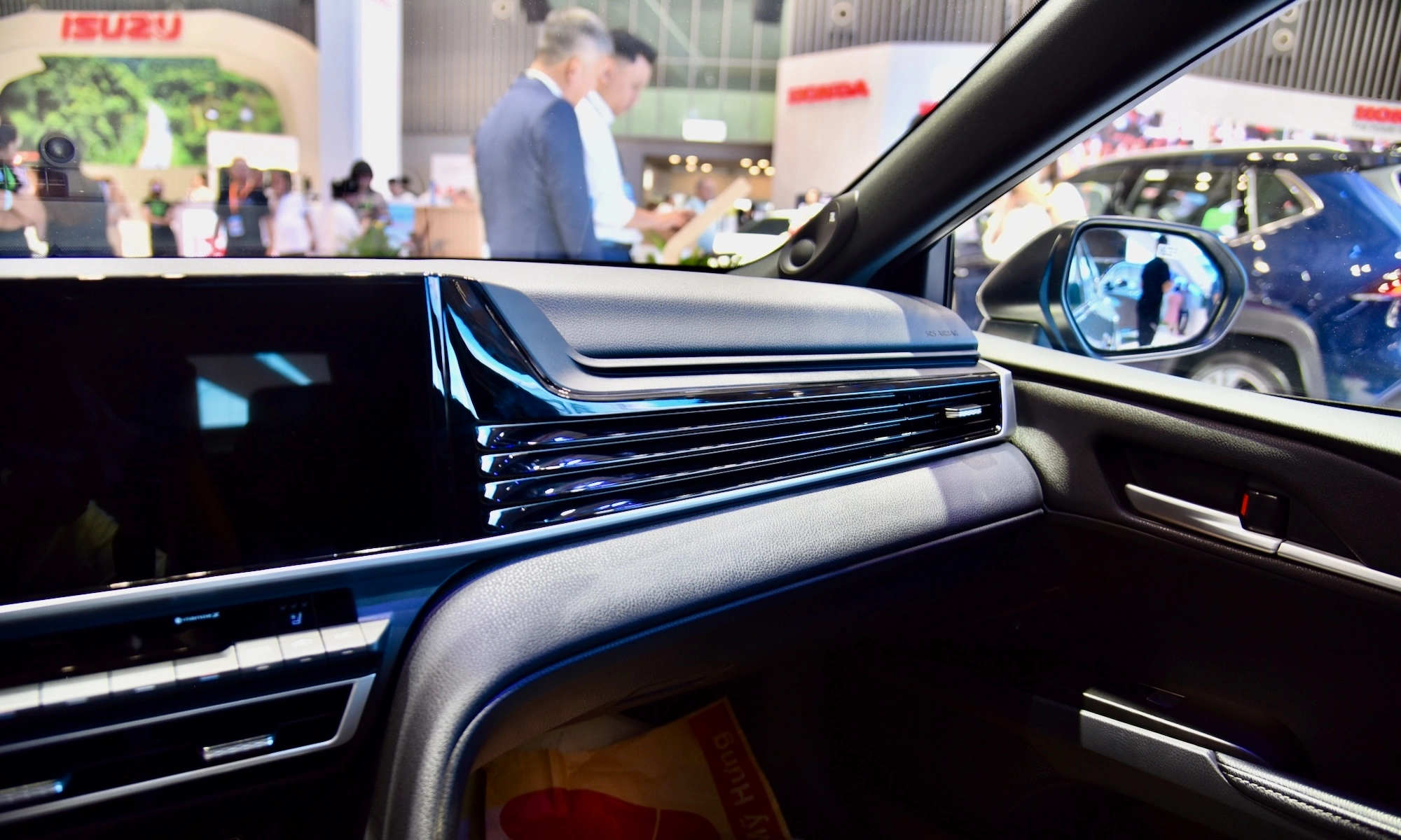 Hệ thống điều hòa xe Camry Hybrid 2025