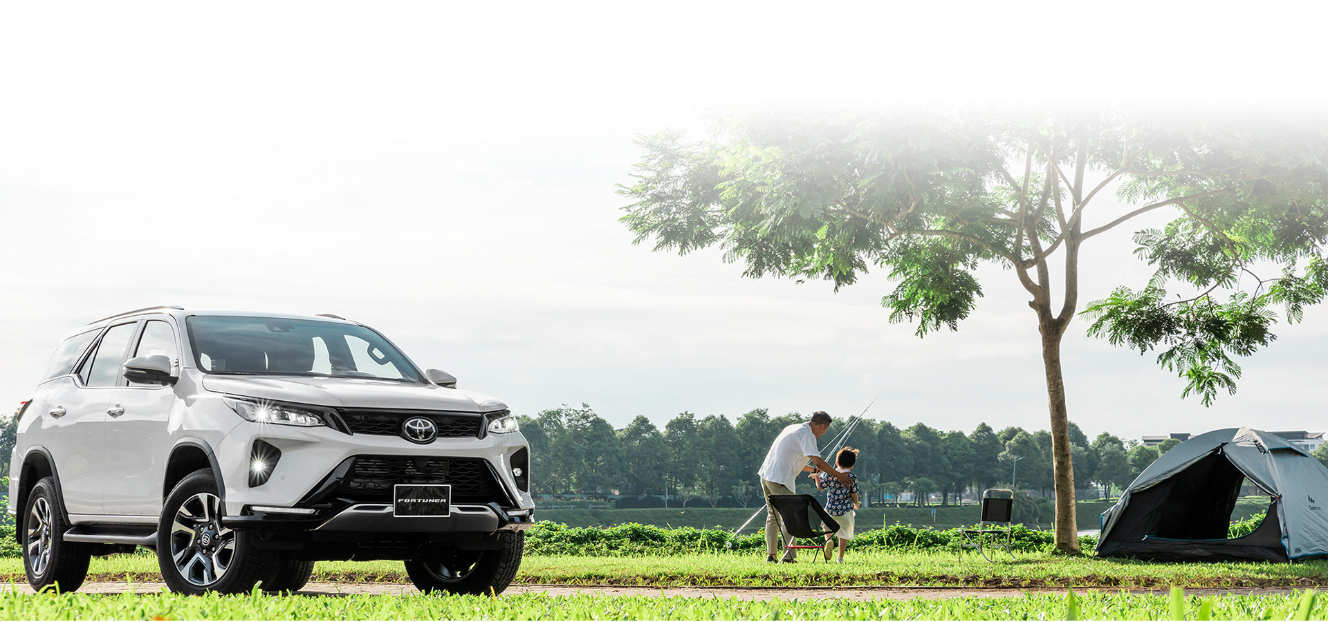 b4dcef_b01a446ae6324b849b66192b5a945fc6mv2-2 Toyota Fortuner 2023