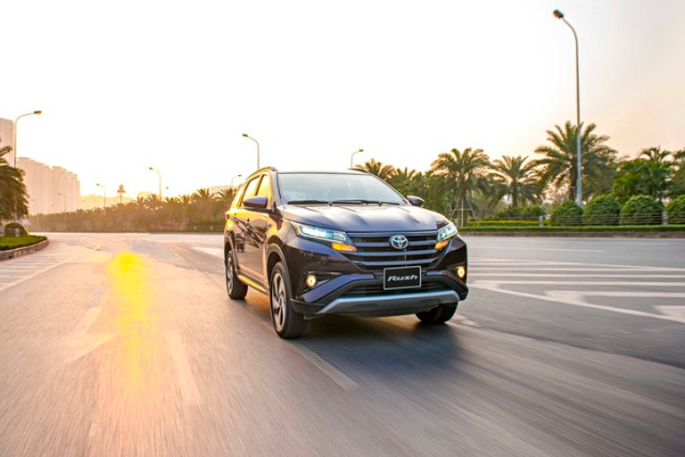 b4dcef_b03d72b653f3490084f21927690bb70amv2-4 ree