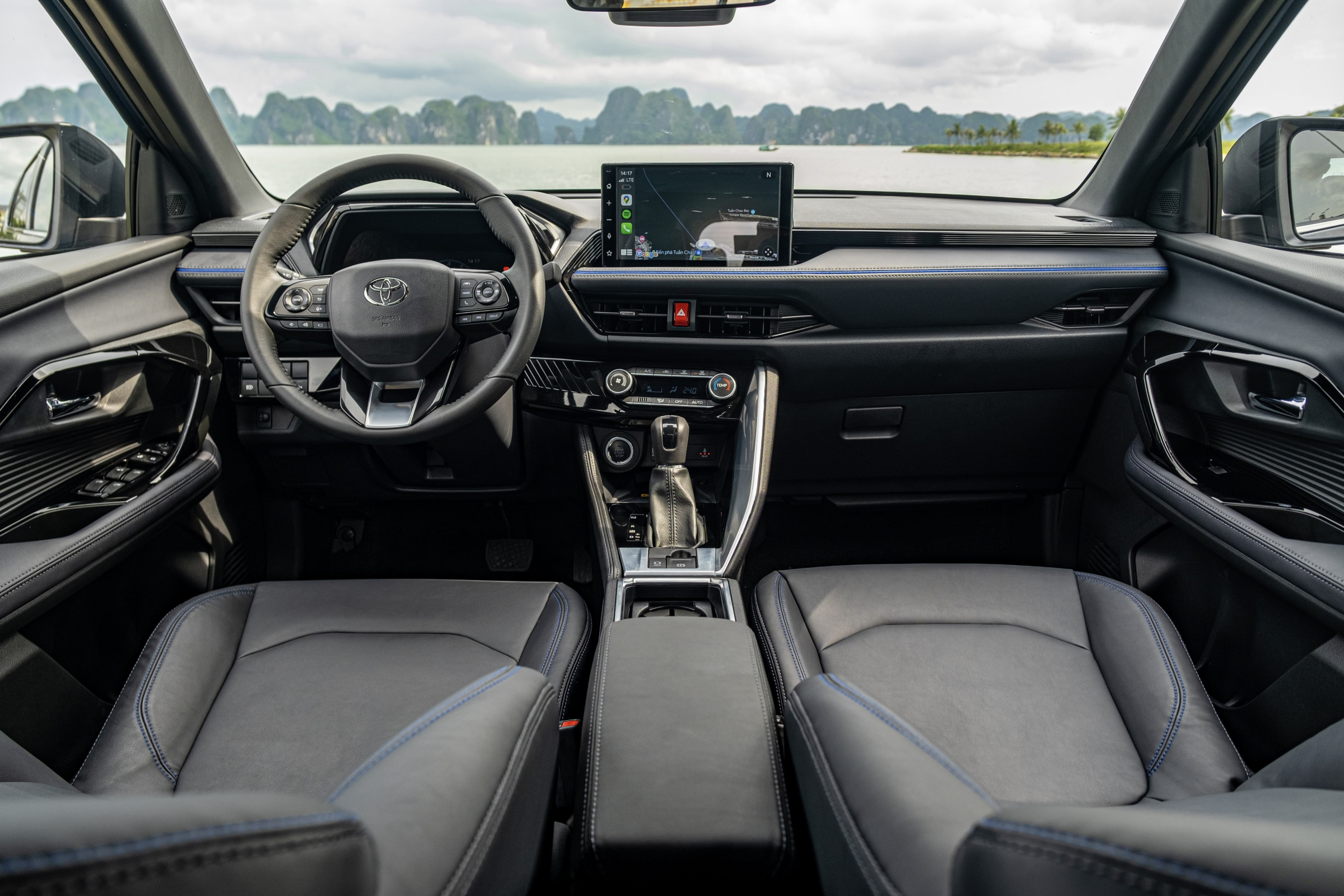 b4dcef_bf849c5921e44d3ba1744d157318e3edmv2-2 Nội thất Toyota Yaris Cross
