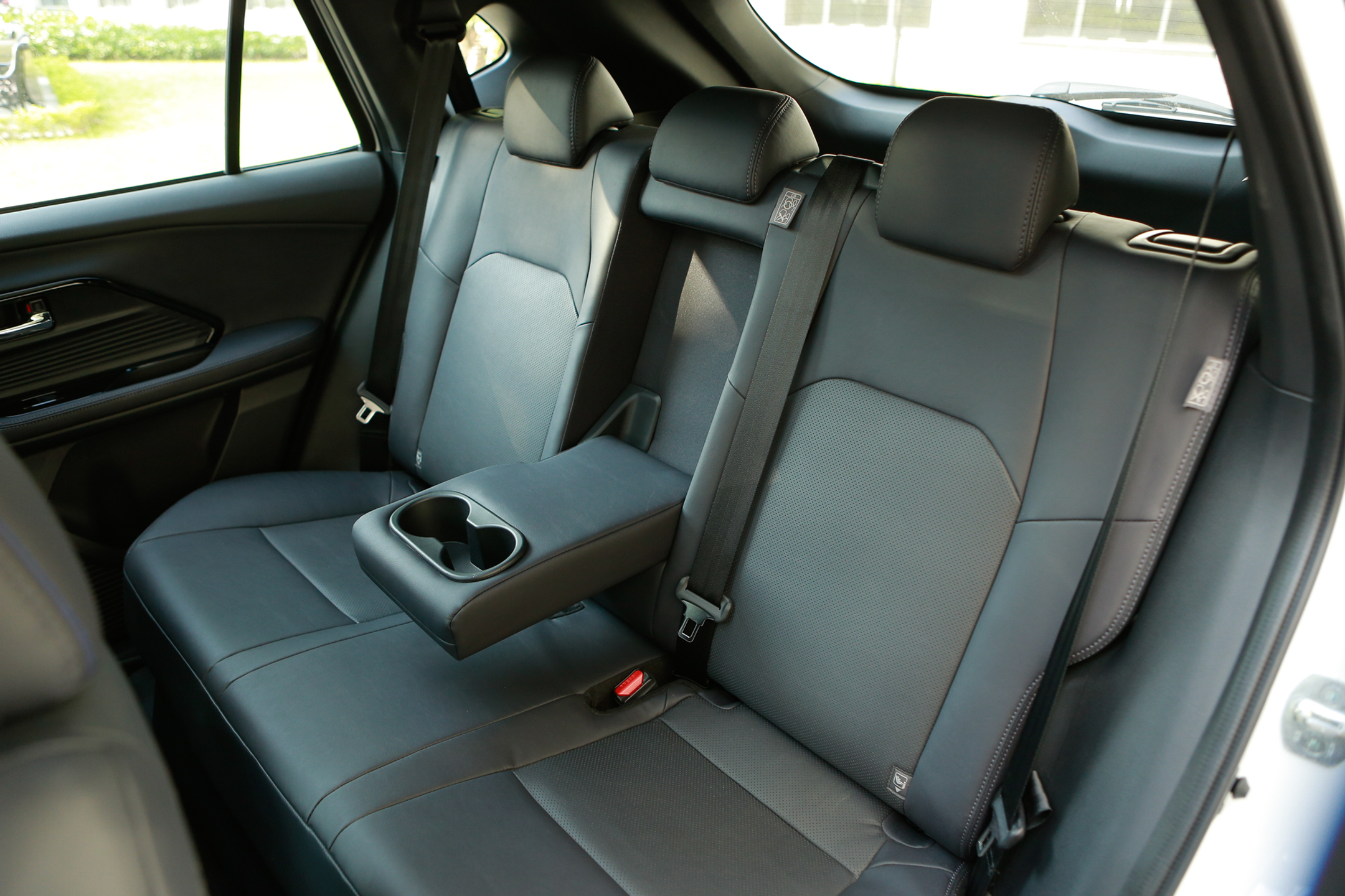 b4dcef_c2038a1ea4d44dd4a96646907cdaeac4mv2-2 Không gian rộng rãi, tiện nghi