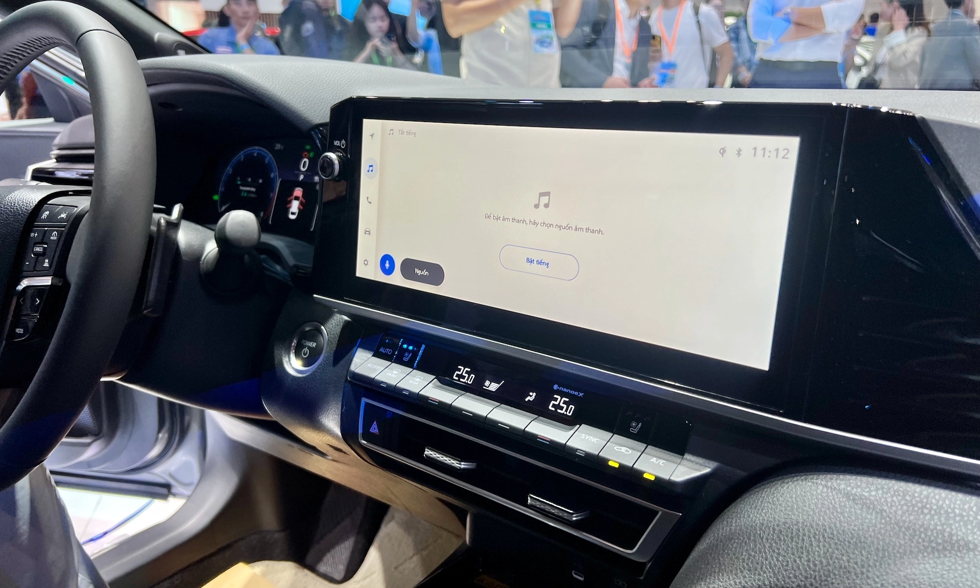 Màn hình giải trí