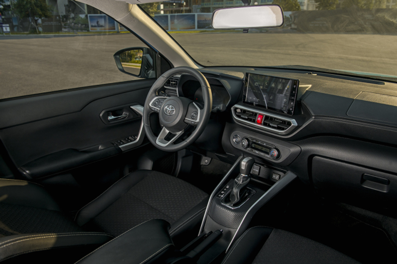 noi-that-xe-toyota-raize-2022-toyota-thanh-xuan