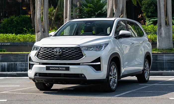 Toyota Innova Cross 2026