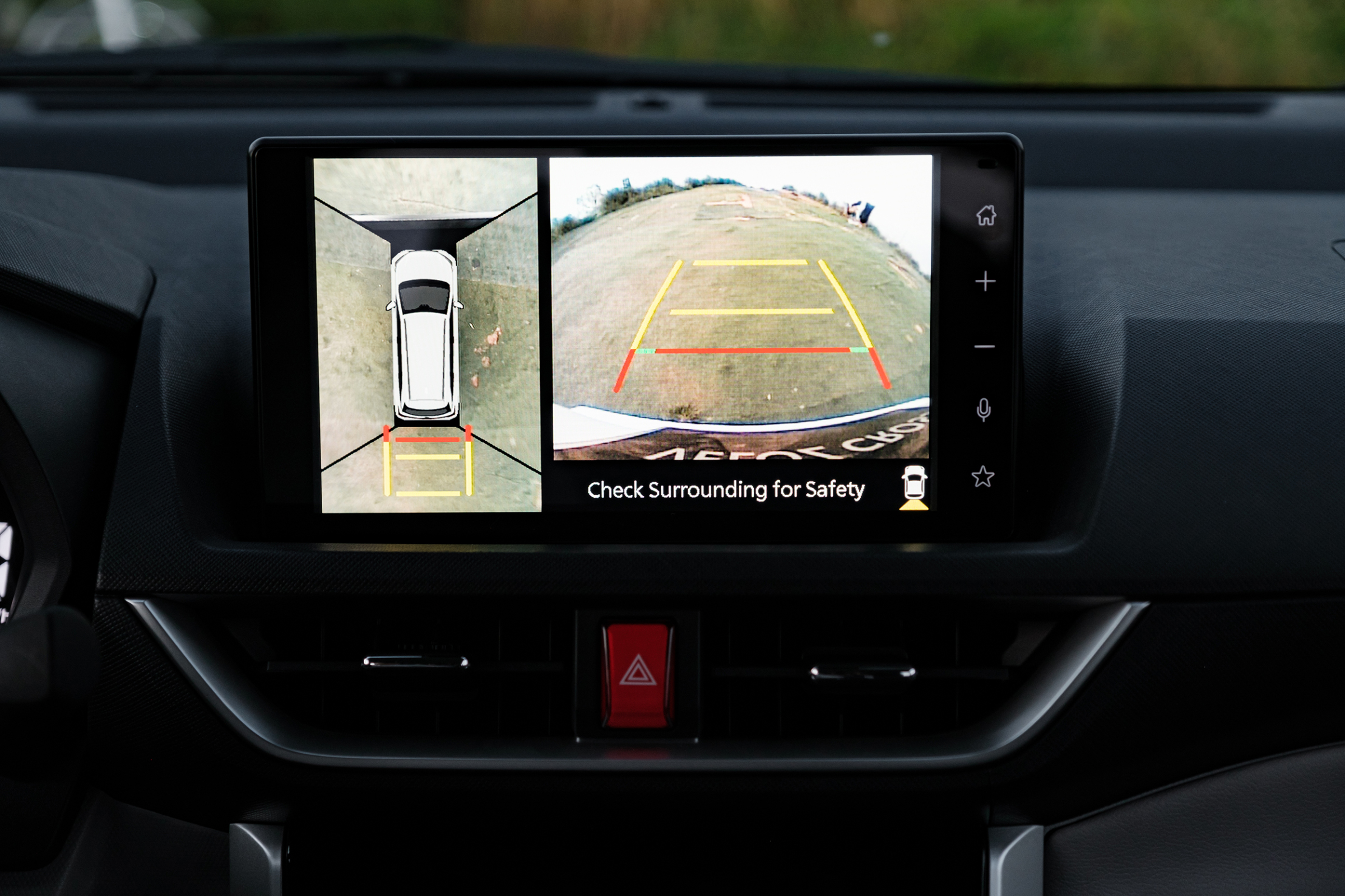 f03d58_5ce49b49bf084b2abc097fcf6e449952mv2-1 Toyota Veloz 2023