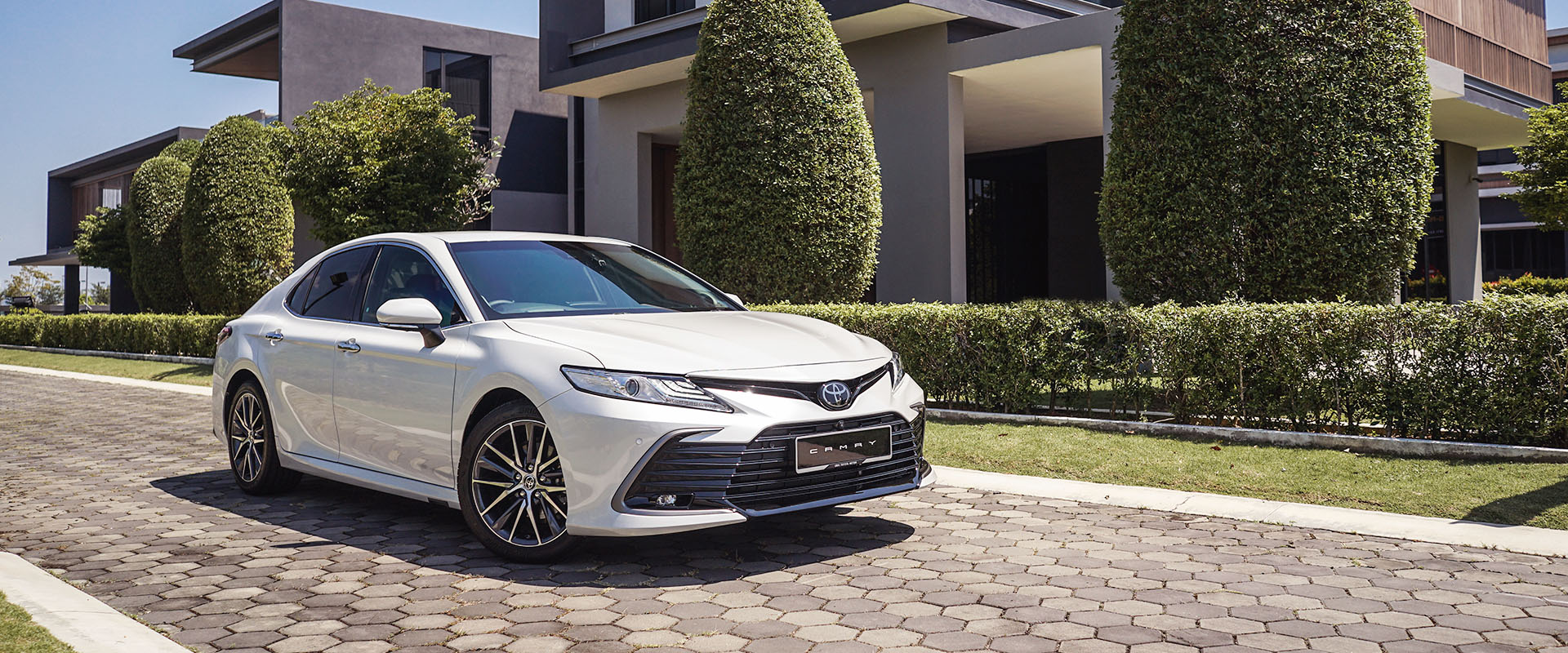 f03d58_88fe39619a3149f0afc60358a23f90e5mv2-2 Camry-2023