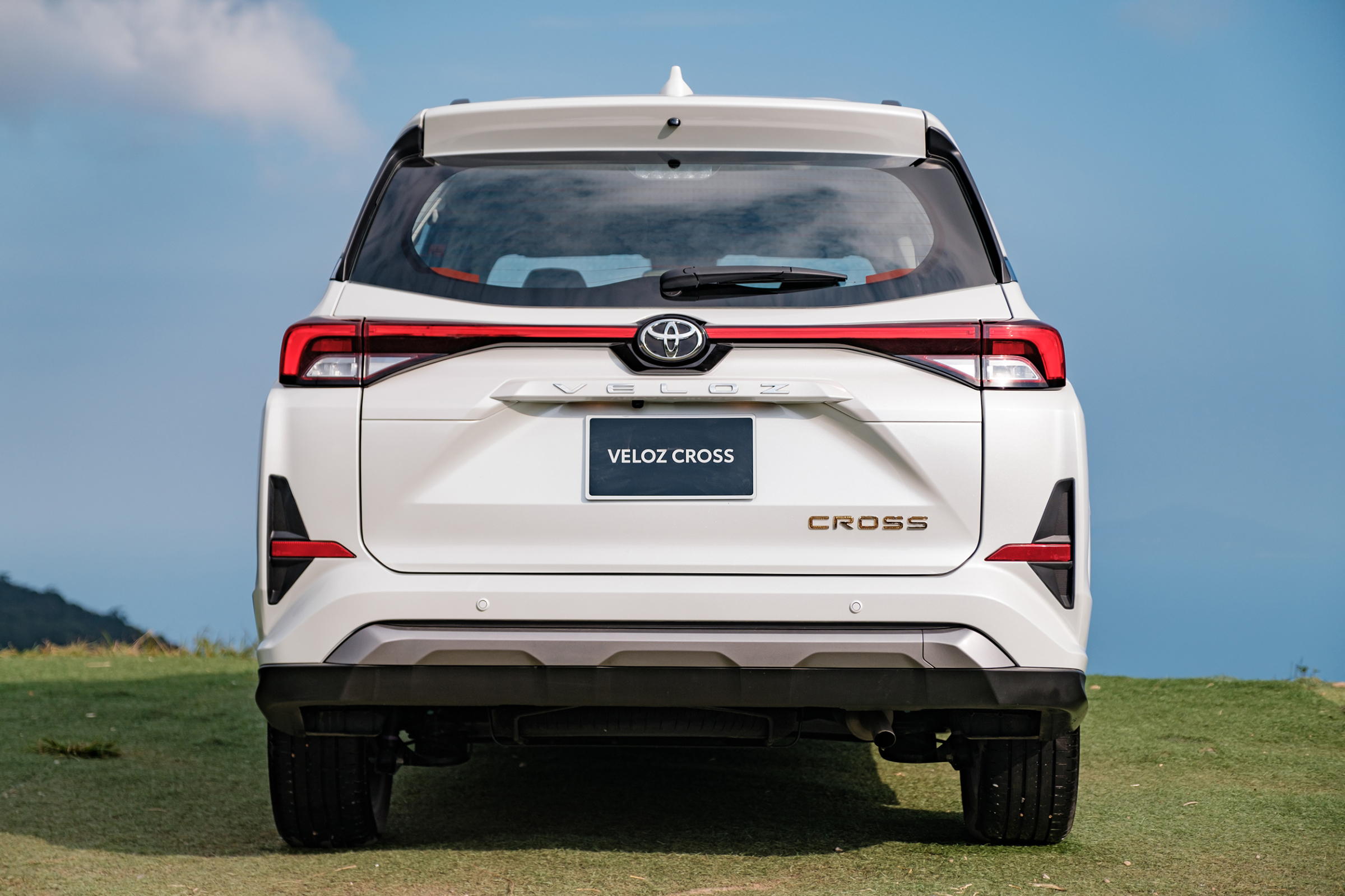 f03d58_a166cdb0bec7486f845a55ad107f7da0mv2-1 Toyota Veloz 2023