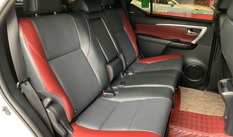 FORTUNER LEGENDER 2025 MÀU TRẮNG - Ảnh 12