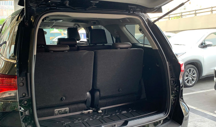 Toyota Fortuner - Ảnh 17