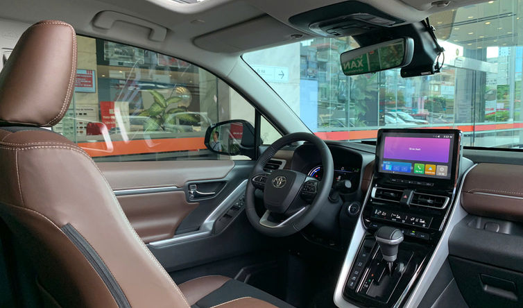 Innova Cross HEV 2025 - Ảnh 14