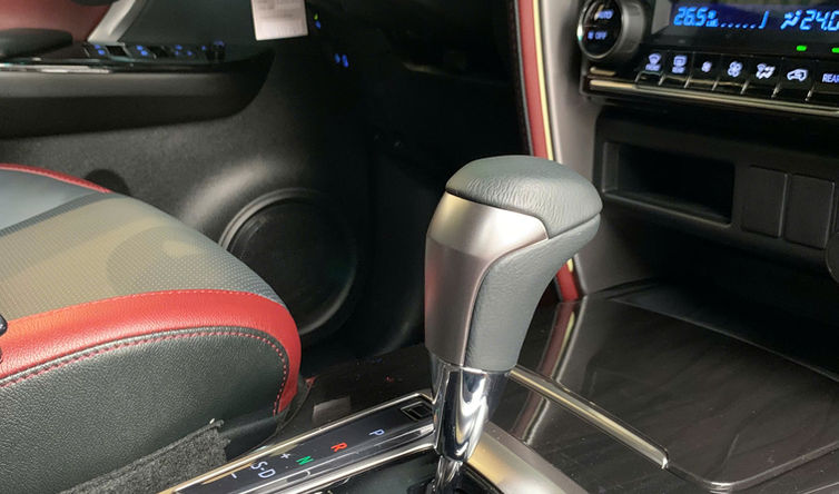 FORTUNER LEGENDER 2025 MÀU TRẮNG - Ảnh 15