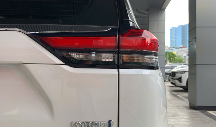 Innova Cross HEV 2025 - Ảnh 9