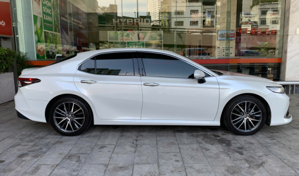 Toyota Camry 2.5Q 2023 Trắng