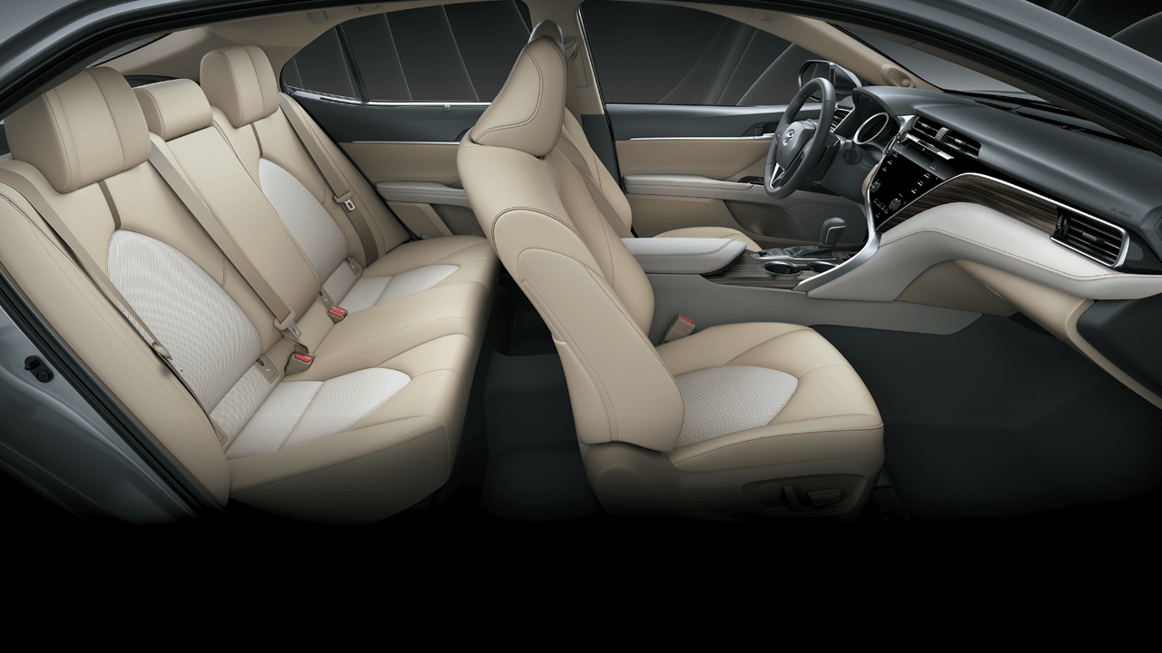 9e18a0_eaedeafe8e01439ba1d3ab99cd6d7d14mv2-1 Noi-that-xe-camry2021