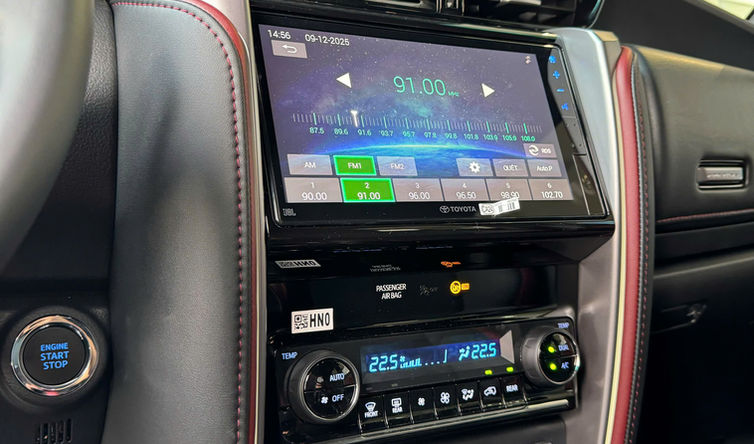 FORTUNER LEGENDER 2025 MÀU ĐEN - Ảnh 9