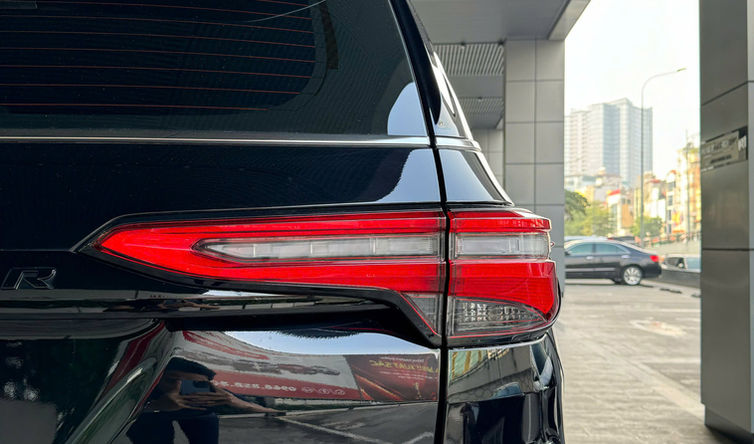 FORTUNER LEGENDER 2025 MÀU ĐEN - Ảnh 15