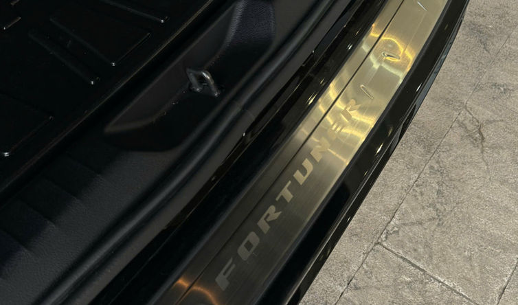 FORTUNER LEGENDER 2025 MÀU ĐEN - Ảnh 16