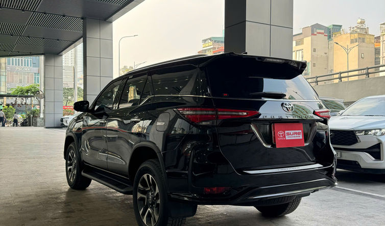 FORTUNER LEGENDER 2025 MÀU ĐEN - Ảnh 23