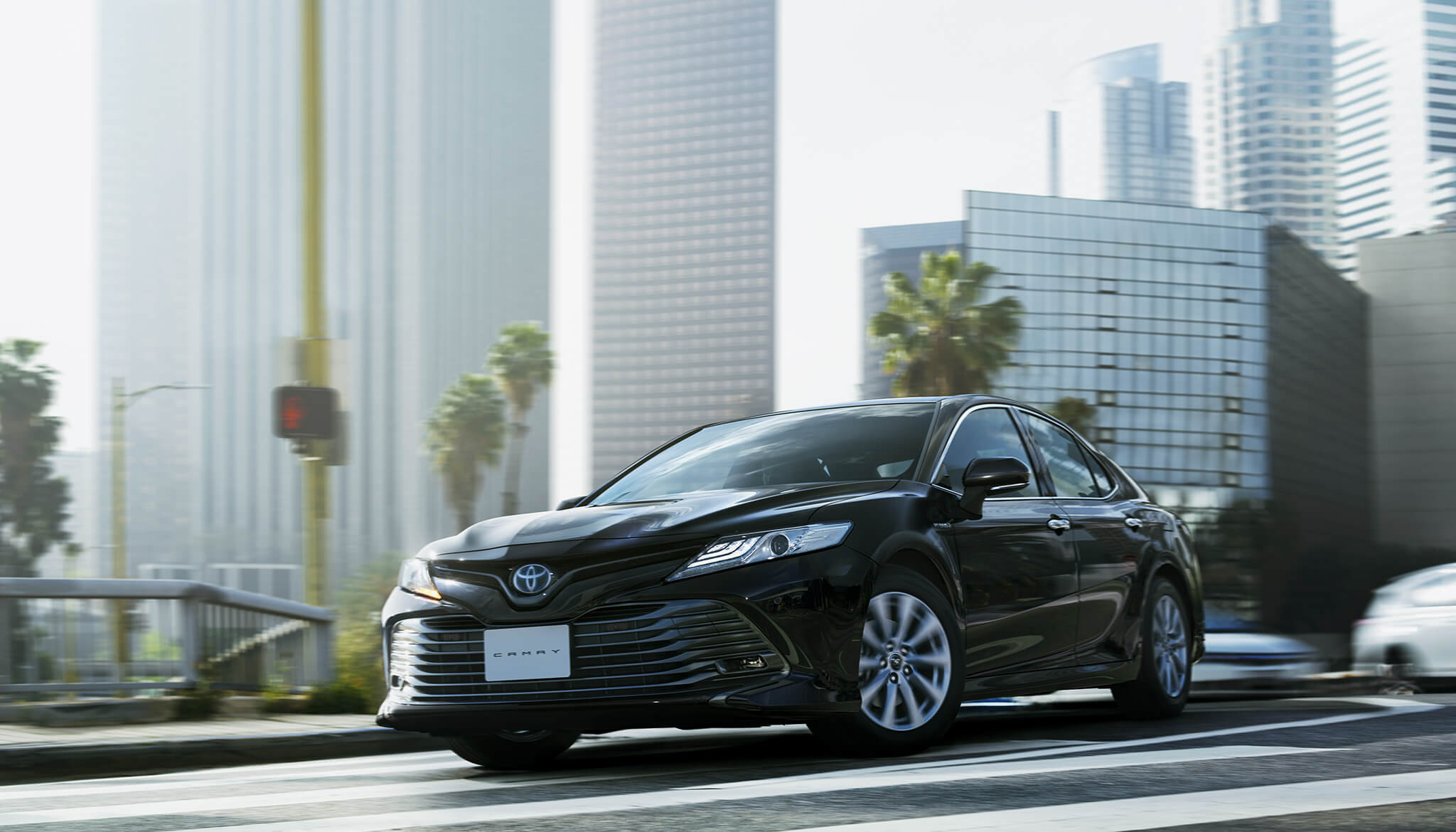 a8c690_158282bc07514f9c81adedca74153a61mv2-2 bang-gia-xe-toyota-camry-2021