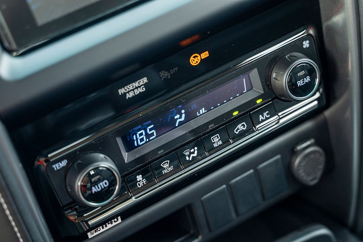 a8c690_d2fbe43fc4124500bca9b1f4f97b3e0cmv2-1 ree