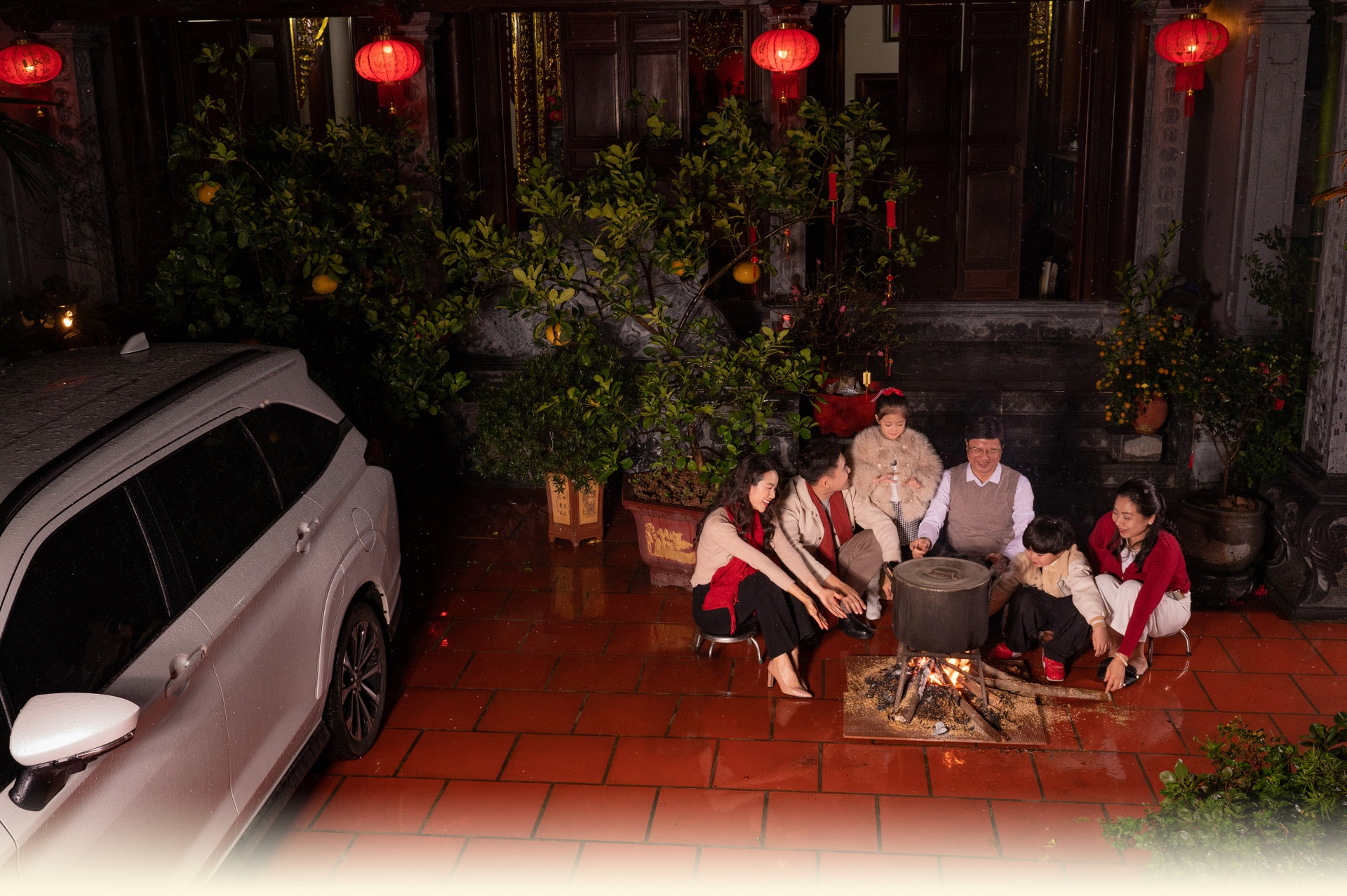 aeb301_44f13f90aafb46ada3611f5af9bbdcd6mv2-1 ree