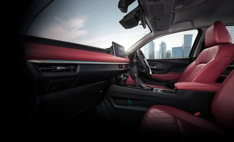 aeb301_6033b73137144cbfb6f932b77085063fmv2-1 ree