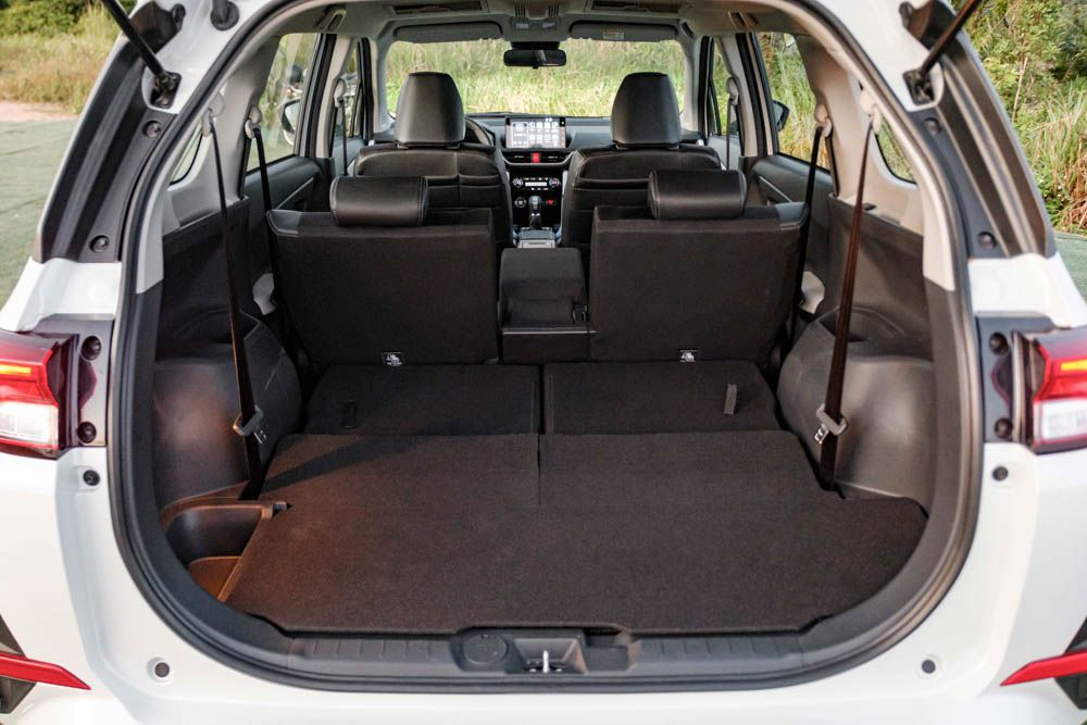 aeb301_7cc68bc9a9a44b5a8cdb576db6f6379amv2-1 ree