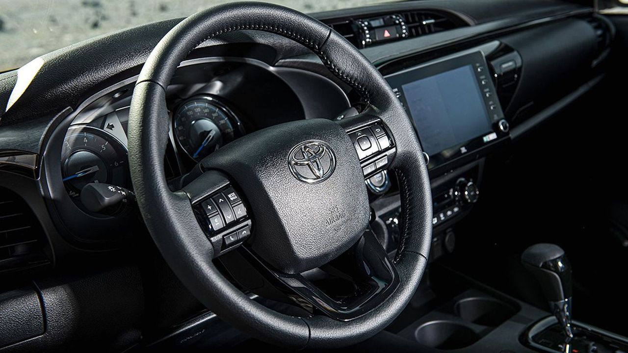 aeb301_8bc83c8c810e46868a734d012bf1a713mv2-1 ree