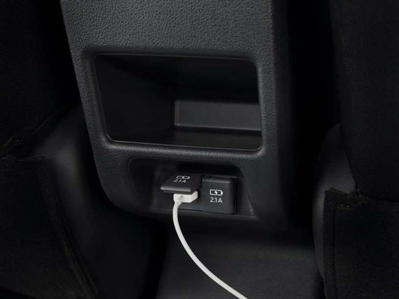 aeb301_9227aaa7293049249619ec1ec0334dccmv2-1 ree