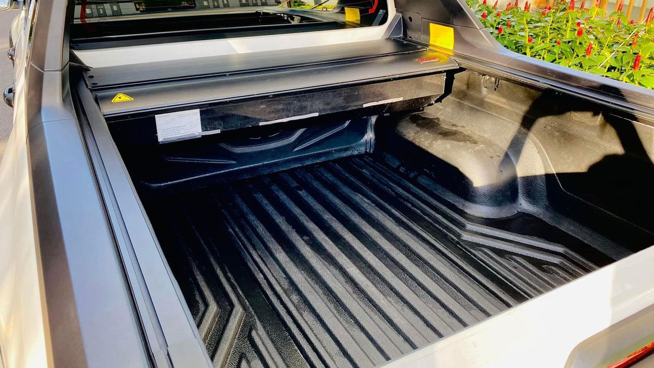 aeb301_fbc52ac66db64ed28eed835e13bf49b7mv2-1 ree