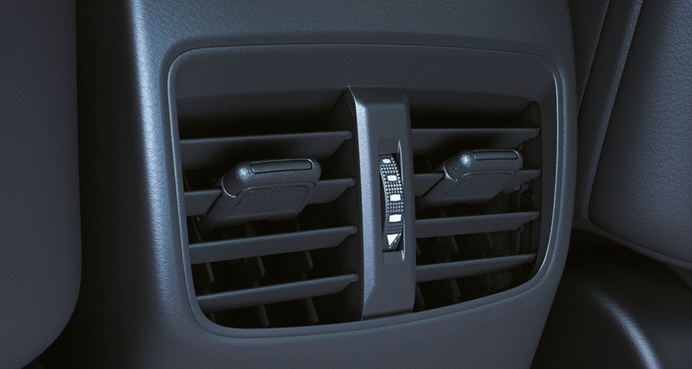 b4dcef_018e116974ab4929bced5f16e6689e42mv2-1 so-sanh-3-phien-ban-xe-Toyota-cross-2022