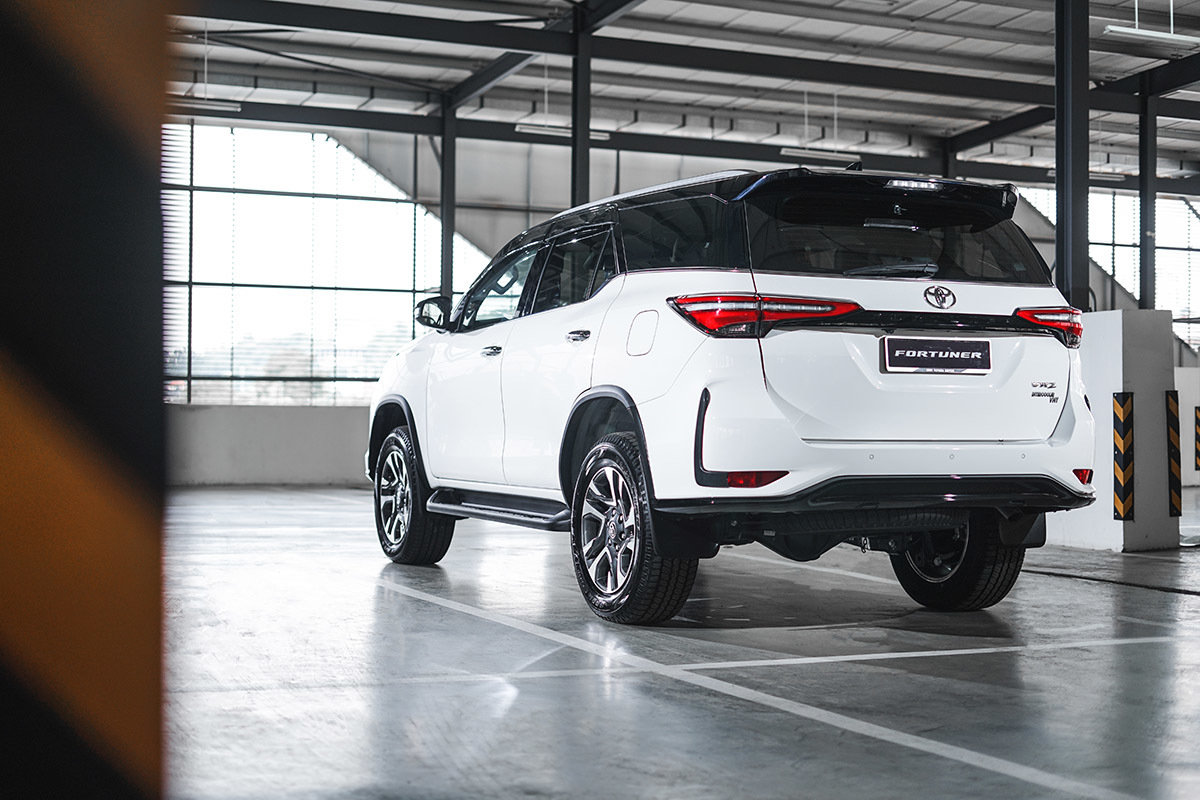 Toyota-Fortuner-2021