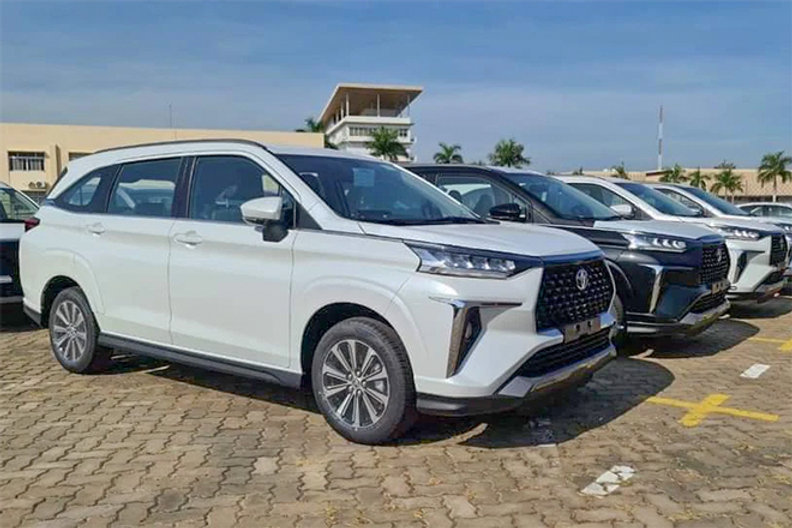 b4dcef_19e0d5057f7f4d0abf23c93d37c9f579mv2-1 ree