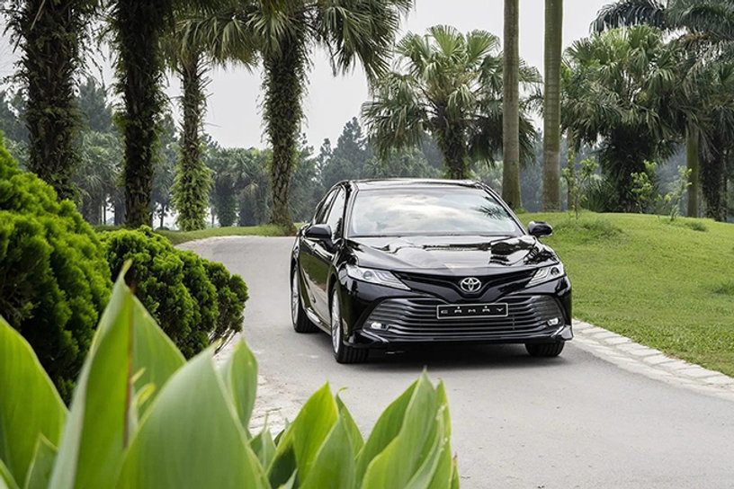 b4dcef_1de4fbd9683d4f2dbbbbf267f018428emv2-1 Toyota-camry-2021