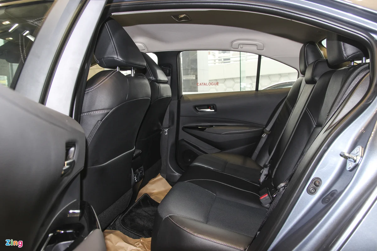 b4dcef_24066e4582f040d7841c049ff29a6811mv2-1 Corolla-altis-2023