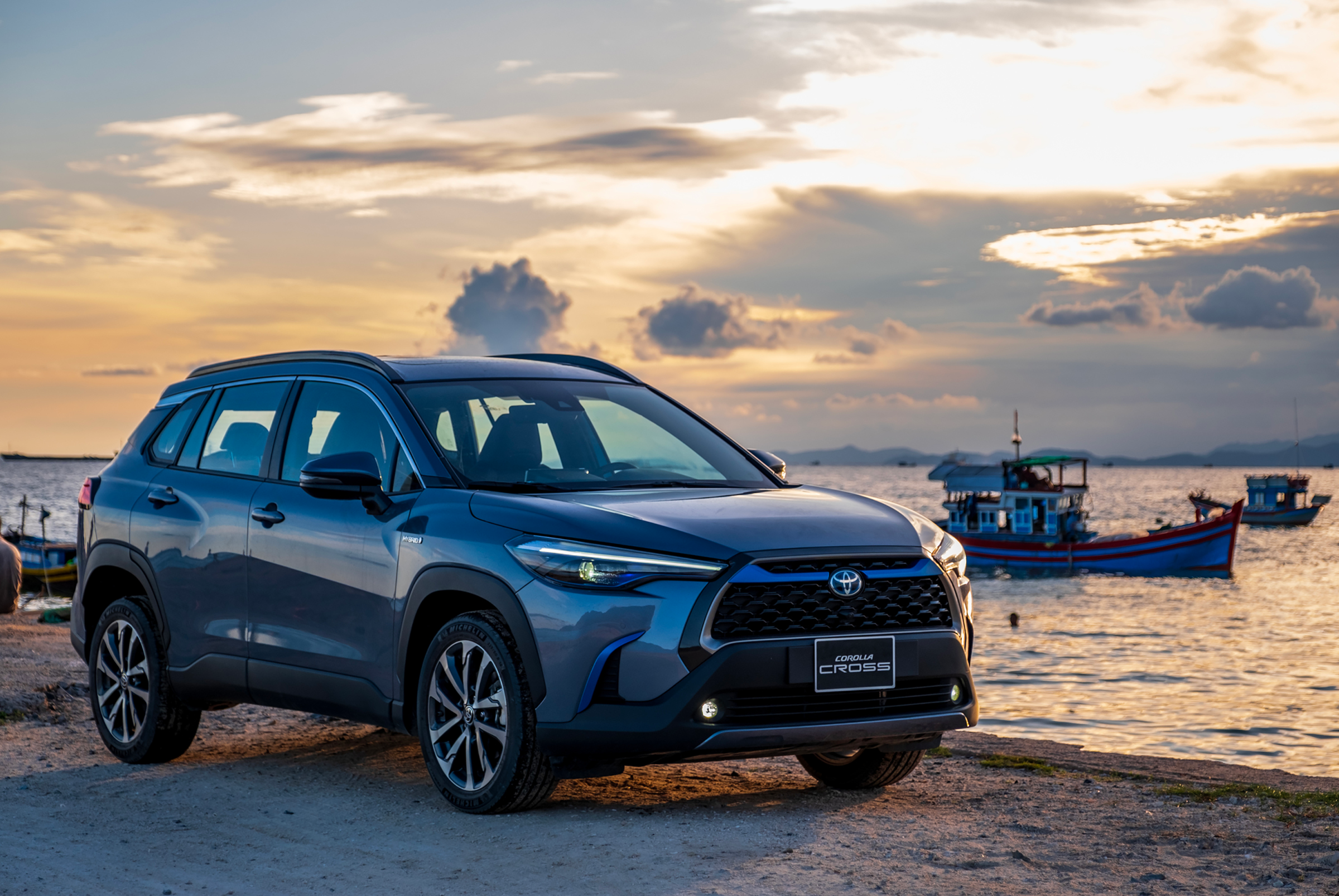 b4dcef_41d85885483f4c2ea1b578e18f192c30mv2-1 Giá xe Toyota Cross 2023 lăn bánh