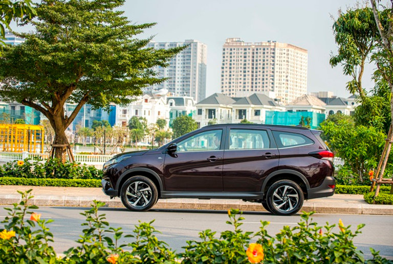 b4dcef_4fd78e39a84a4a84a3761f03c8784715mv2-8 ree