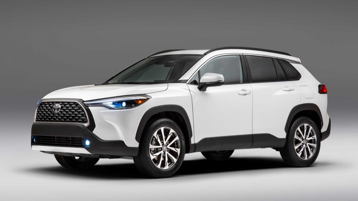 b4dcef_5b5762edd68f489ba23c0bbe5755b778mv2-1 Xe 5 chỗ gầm cao Toyota Corolla Cross