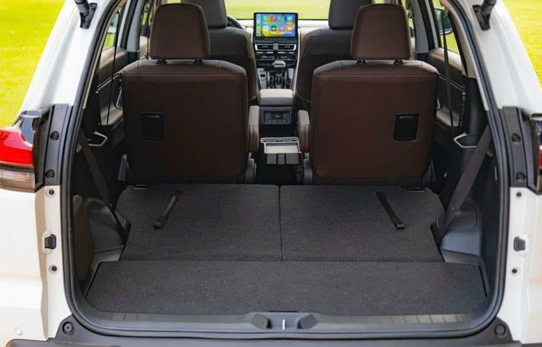 b4dcef_687769aa6548443eab972d28637a86e8mv2-1 Khoang hành lý rộng rãi và tiện dụng