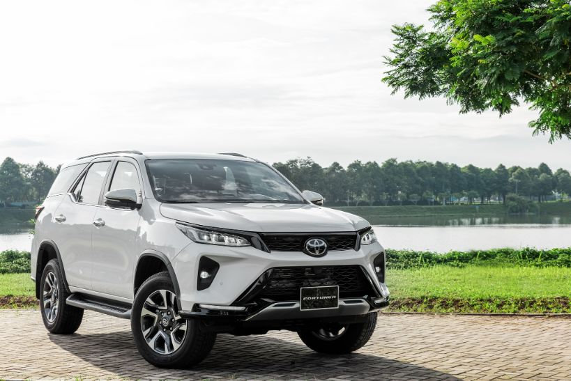 b4dcef_89e2c39296c94337bb4167fba2363fcfmv2-5 Ưu nhược điểm của Toyota Fortuner máy xăng và máy dầu